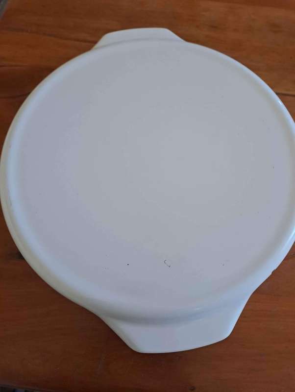 Corningware crisper like new MW 12