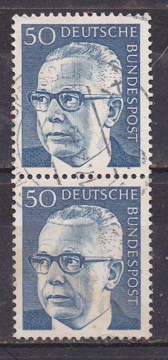 Germany 1970 president Gustav Heinemann 50pf vertical pair FU