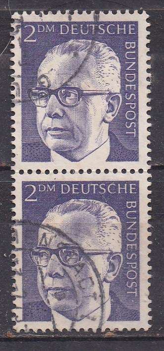 Germany 1970 president Gustav Heinemann 2DM vertical pair FU