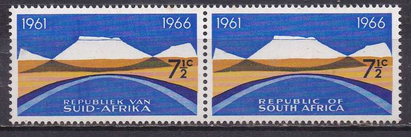 RSA 1966 fifth anniversary of republic 7 & 1/2c pair, MNH