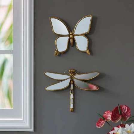 Vintage styling dragonfly mural