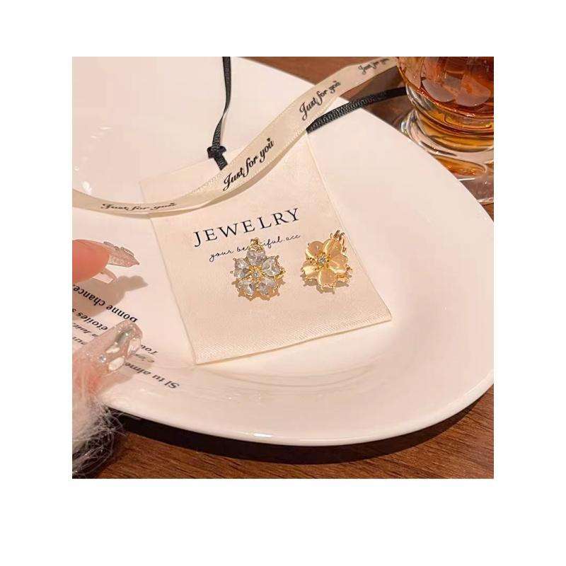 Double-sided flower-shaped earrings