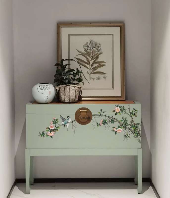 Chinese style hand-painted camphorwood solid wood storage cabinet