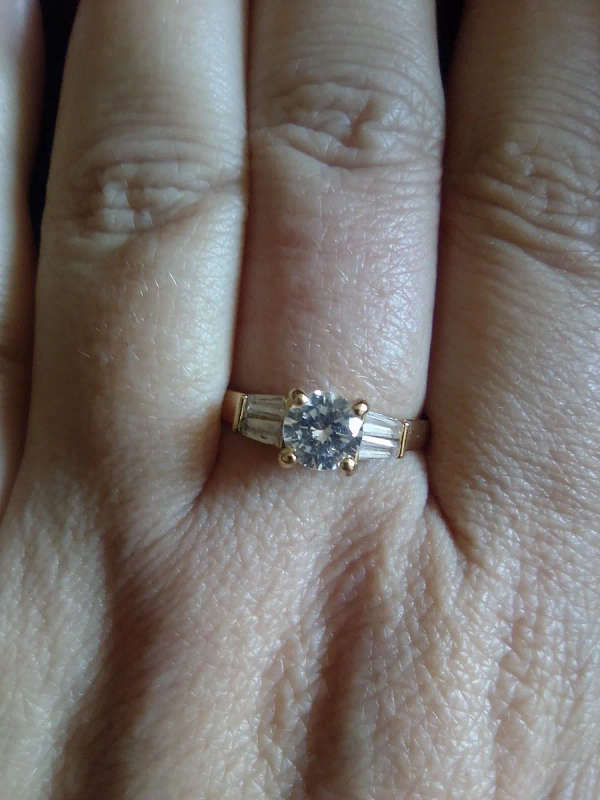 Engagement looking Cubic Zirconia gold ring