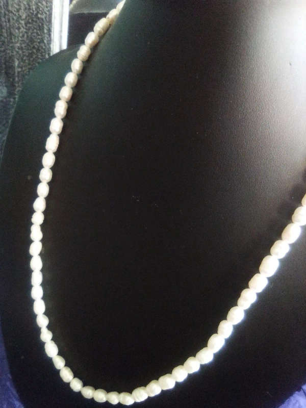 Fresh Water Pearls - White