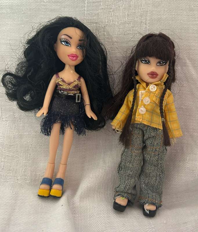 Two Vintage Lil' Bratz, Bratz Dolls