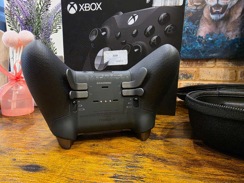 Xbox Elite Series 2 - Black Controller + Components + Storage Case