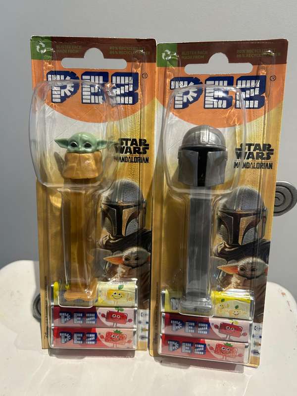 PEZ  Star Wars THE MANDALORIAN set of 2 BABY GROGU & MANDO