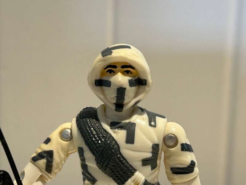 Vintage GI Joe STORM SHADOW version 2 action figure from 1988-89 seventh series by Hasbro Toys