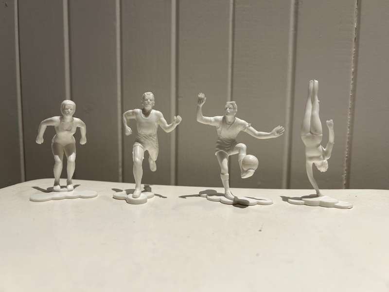Genuine vintage 1964 Olympics Tokyo South African PEPSI Soda drinks promotional figures lot of 8