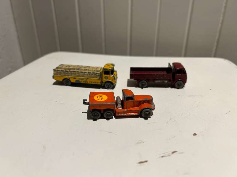 A Lot Vintage 1950s Matchbox LESNEY MOKO diecast trucks