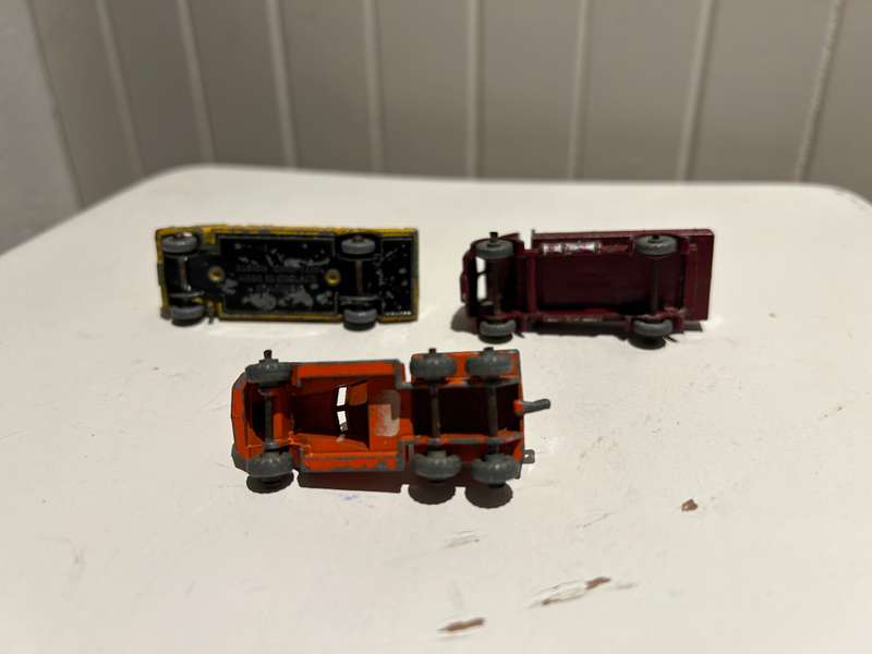 A Lot Vintage 1950s Matchbox LESNEY MOKO diecast trucks