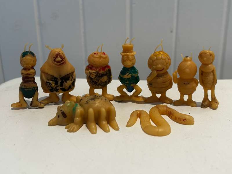 9 x 1982 Luck Packet vintage MAYA THE BEE mini figures