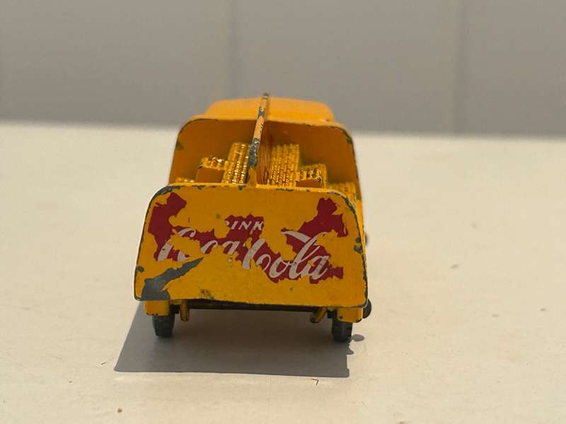 Vintage MATCHBOX LESNEY MOKO 1950s diecast No: 37 Coca Cola KARRIER BANTAM 2 Ton Delivery Truck