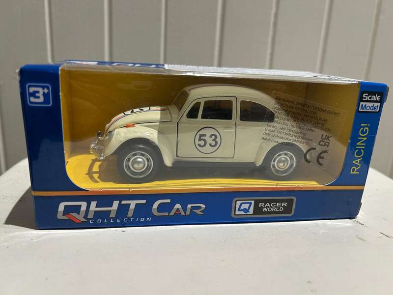 HERBIE the LOVE BUG inspired VW BEETLE 1:32 scale by QHT diecast toys