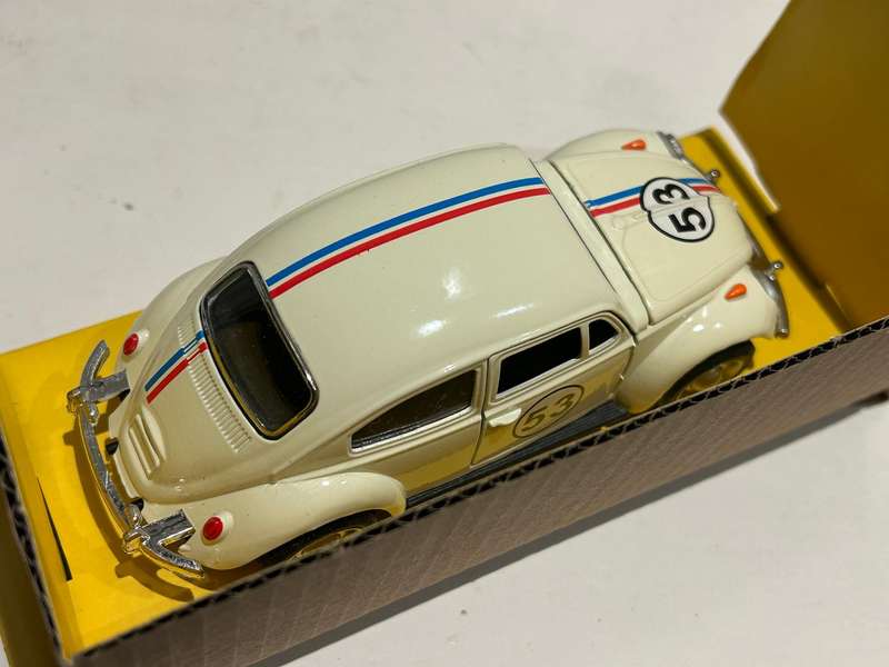 HERBIE the LOVE BUG inspired VW BEETLE 1:32 scale by QHT diecast toys