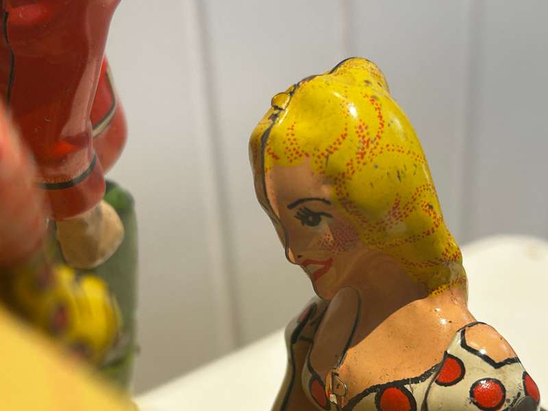 1945 LIL ABNER & HIS DOG BATCH BAND Tinplate windup toy by the Unique Art Manufacturing Company