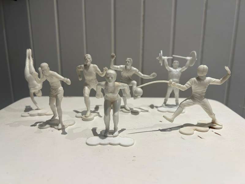 Genuine vintage 1964 Olympics Tokyo South African PEPSI Soda drinks promotional figures lot of 7