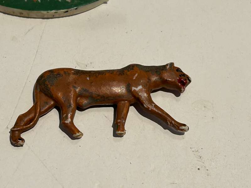 A vintage 1960s - 1970s Genuine LION