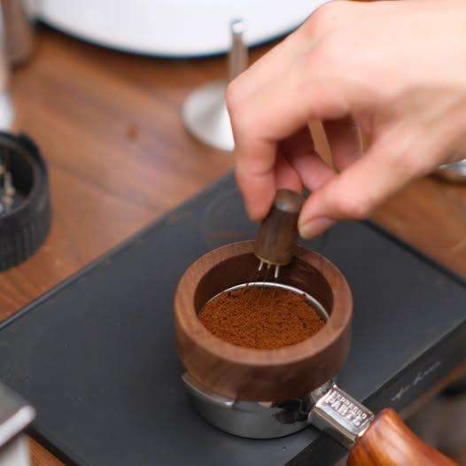 58mm Espresso Portafilter Wood Magnetic Funnel