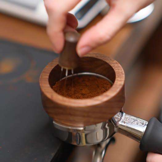 58mm Espresso Portafilter Wood Magnetic Funnel