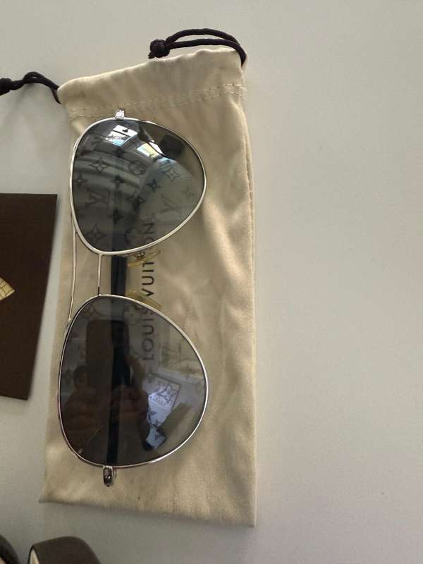 Original Louis Vuitton Polit Sun Glasses