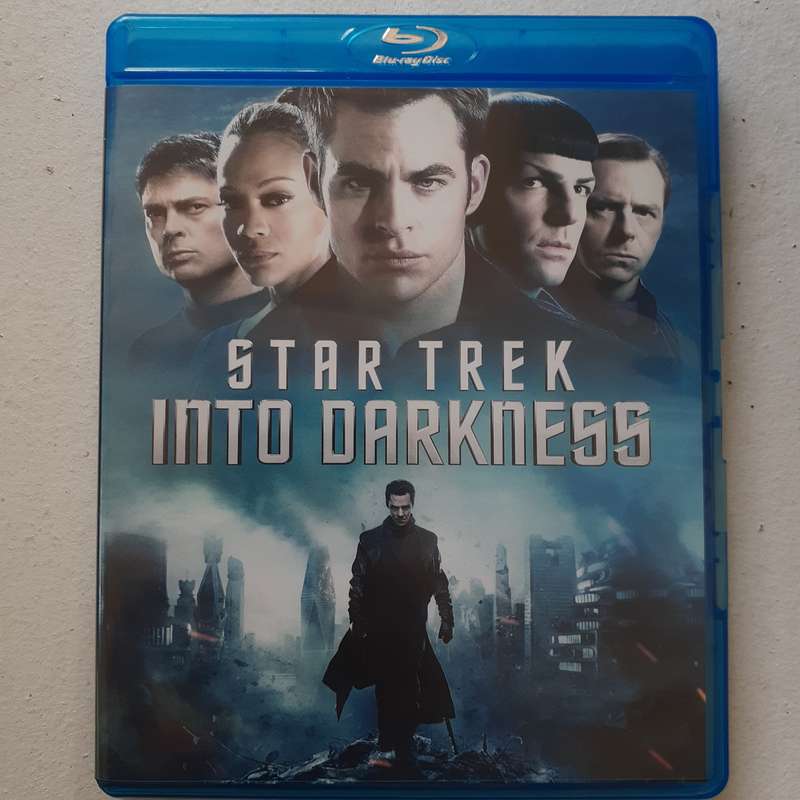 Star Trek: Into Darkness [Blu-ray Movie]