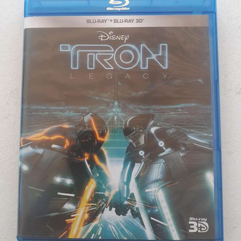 Tron: Legacy (2 Disc Edition) [Blu-ray + Blu-ray 3D Movie]
