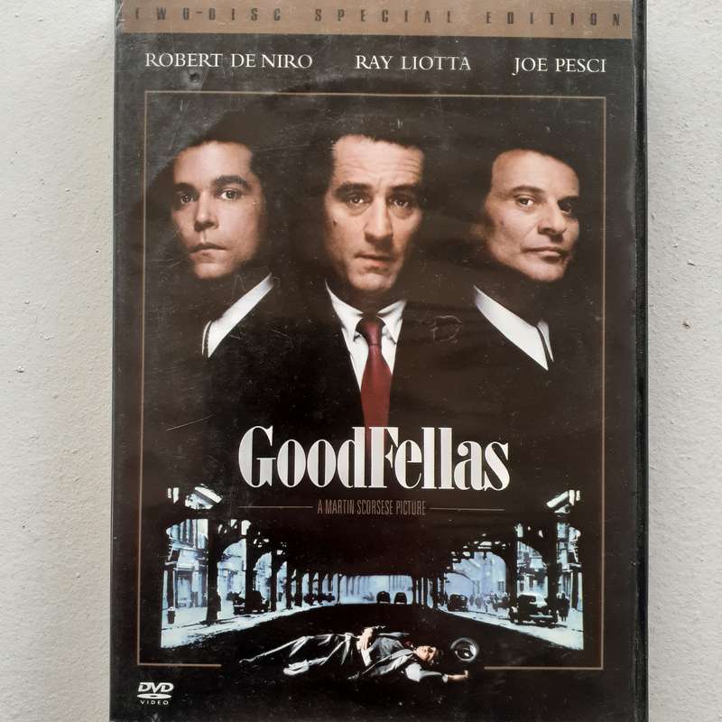 Goodfellas (A Martin Scorsese Film) - De Niro / Pesci / Liotta [2-Disc DVD Movie]