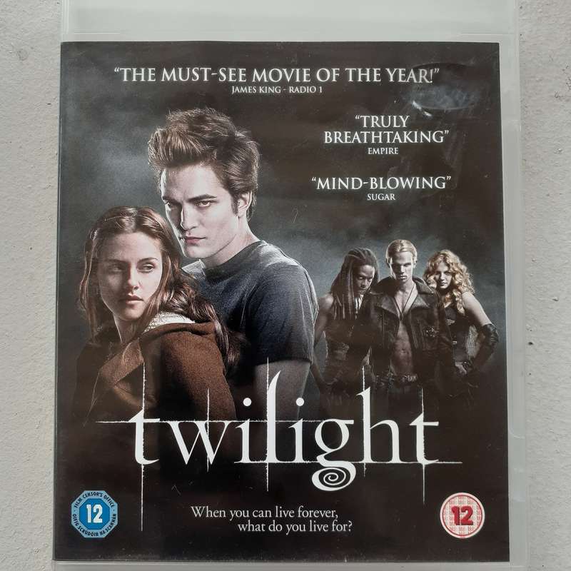 Twilight [Blu-ray Movie]