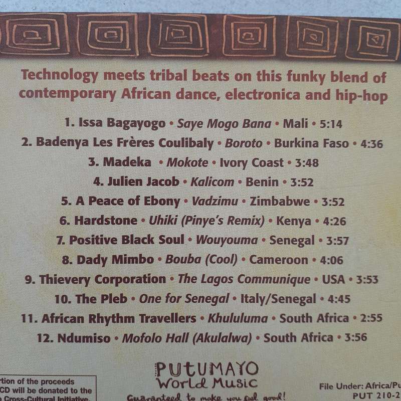 Putumayo Presents: African Groove (Various Artists) (2003)