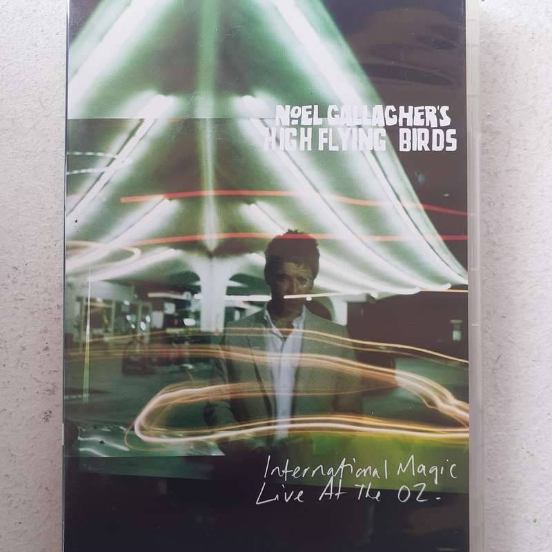 Noel Gallagher`s High Flying Birds - International Magic: Live At The O2 [2DVD] (2012)