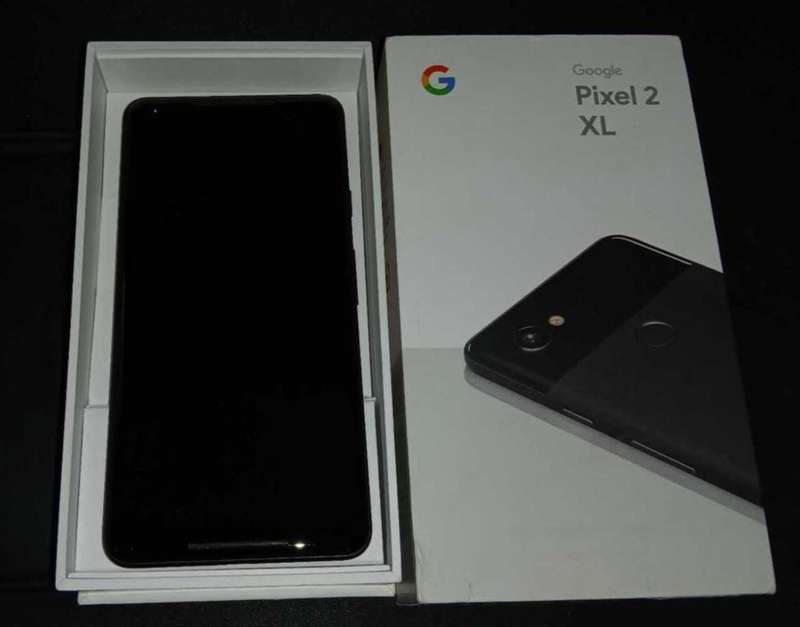 Google Pixel 2 XL 6.0", 64GB, 4GB RAM, Mostly Black