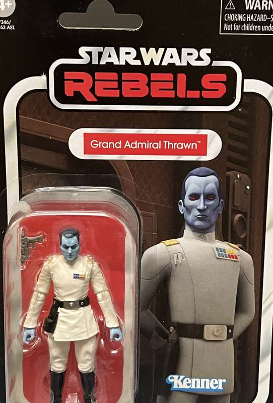 Grand Admiral Thrawn figurine
