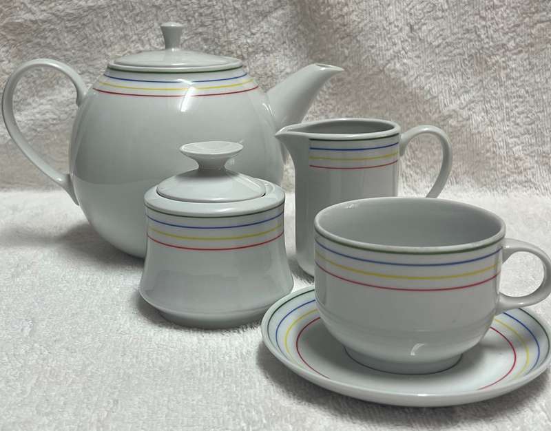 Tea Set - Porcelain