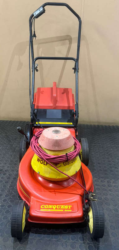 Wolf Conquest 2000W -  Lawn Mower - 220V