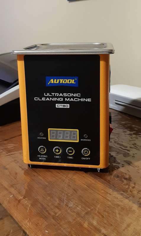 Autool Ultrasonic Cleaner CT80 for sale. New. 3 year warrenty. Can also clean injectors.