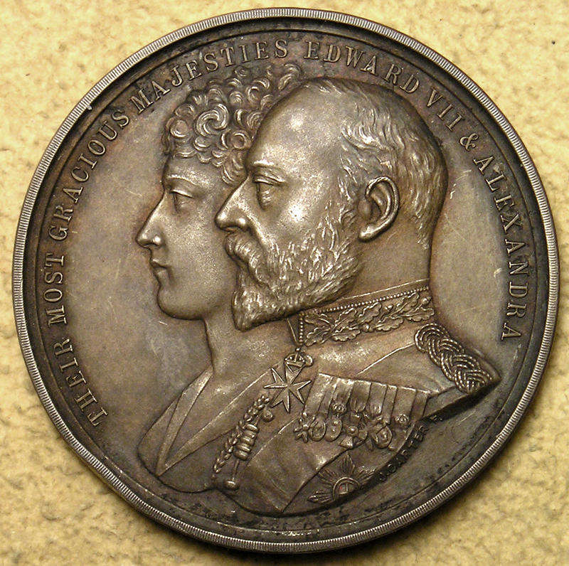 Great Britain: 1902 Coronation of King Edward VII & Queen Alexandra Silver Medal in Case