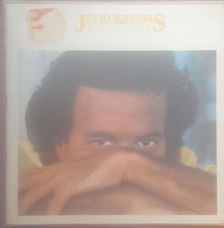 Julio Iglesias Momentos Vinyl