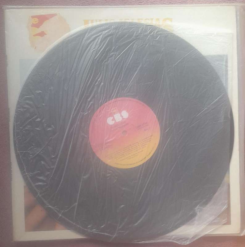 Julio Iglesias Momentos Vinyl