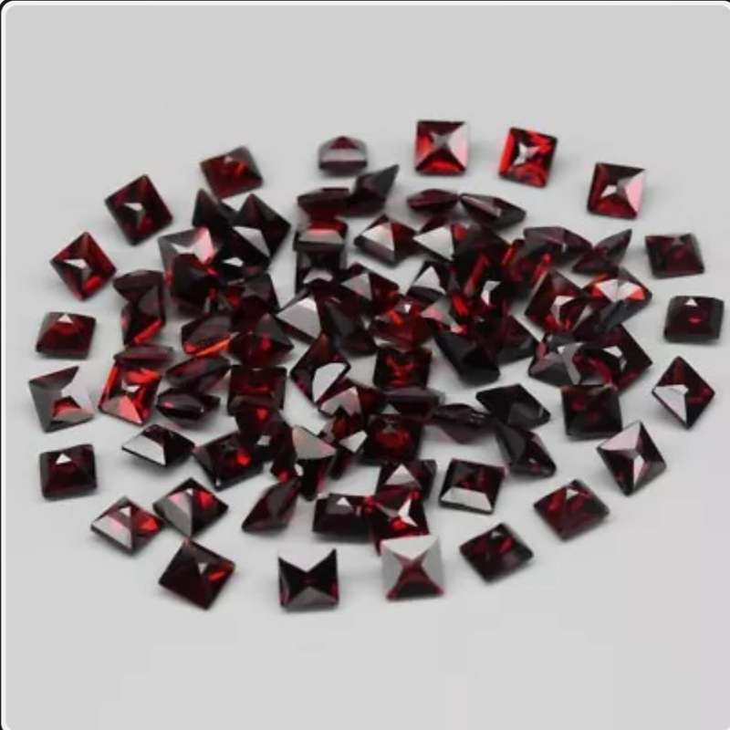81pcs Lot 15.07ct t.w Square Natural Reddish Orange Almandine Garnet