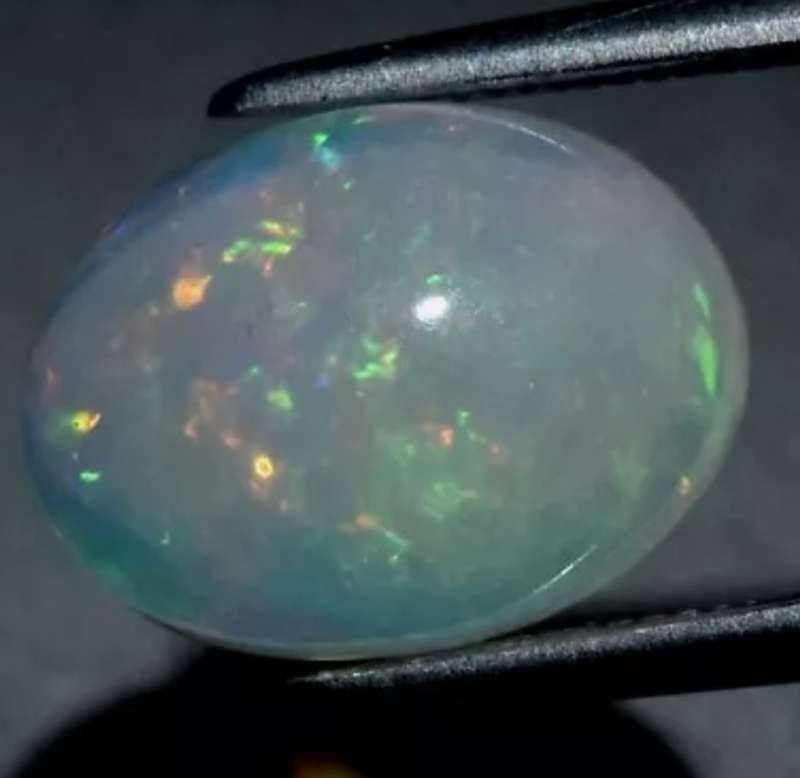Stunning! 2.13ct Oval Cut Natural Play-of-Colour Crystal Opal