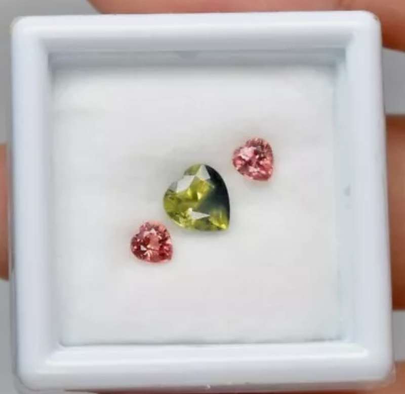 3pcs Lot 1.29ct t.w Heart Cut Sapphire
