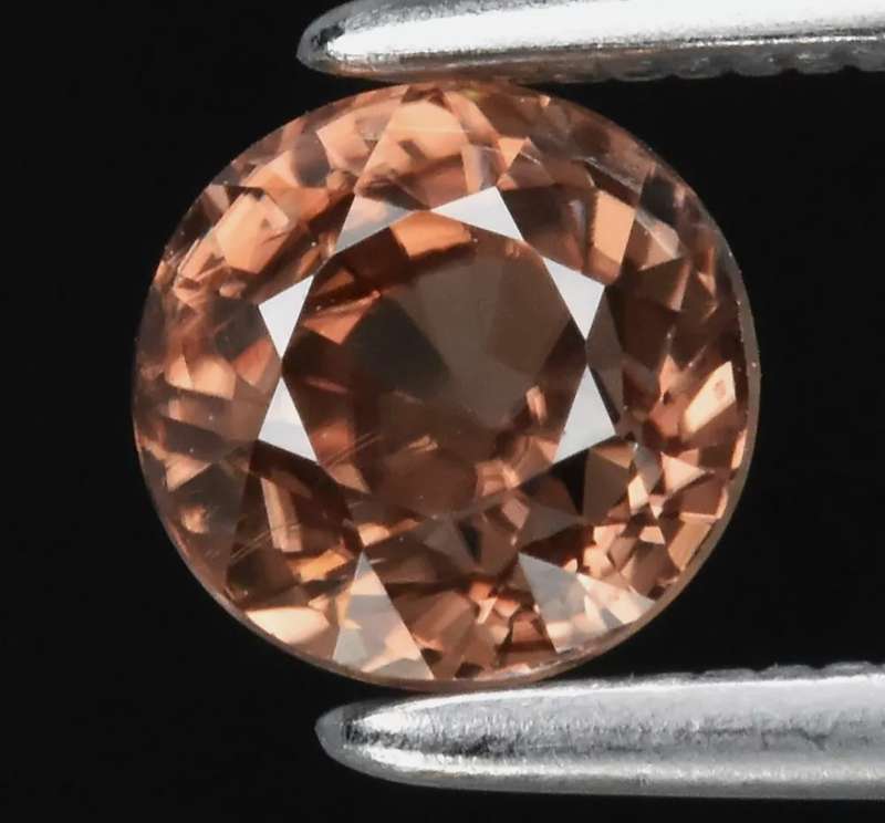 1.12ct 5.2mm Round Natural Unheated Champagne Zircon