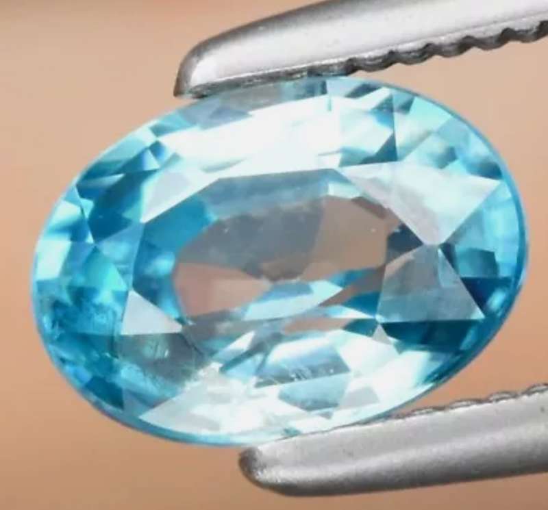 Beautiful! Oval Cut Natural Blue Zircon