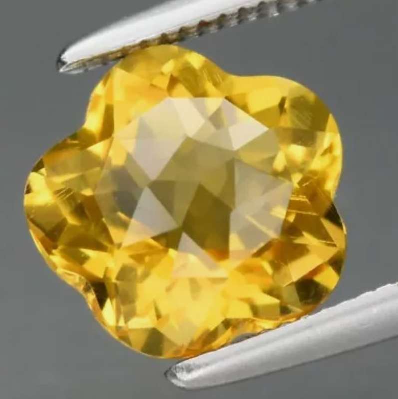 1.58ct flower Cut Natural Yellow Quartz