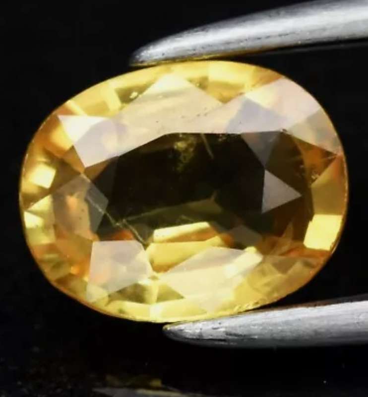 Stunning Oval Cut Natural Yellow Sapphire