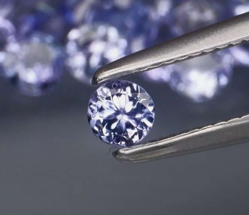 3.77ct t.w 35 Piece Lot Natural Round Cut Purplish Blue Tanzanite - Your bid is for all 35 Pieces