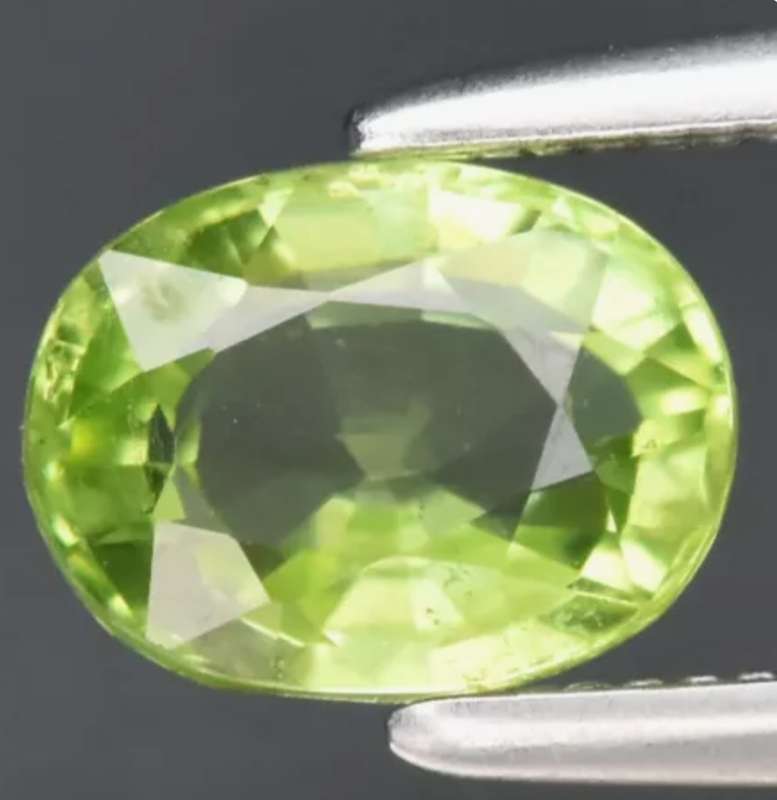 Natural Green Peridot Oval Cut