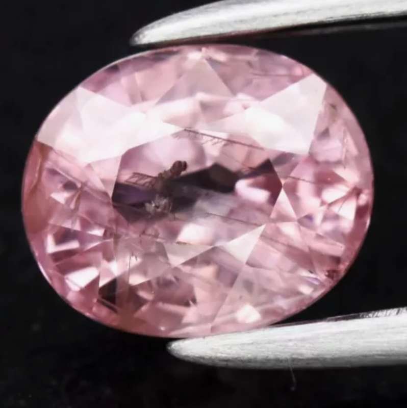Stunning Oval Cut Natural Pinkish Purple Sapphire